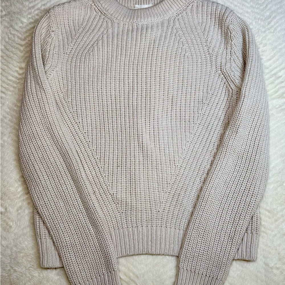 H&M Women's Beige Crew Neck Sweater